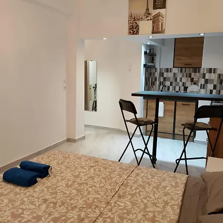 Apartment Your Cosy Nest In Kypseli